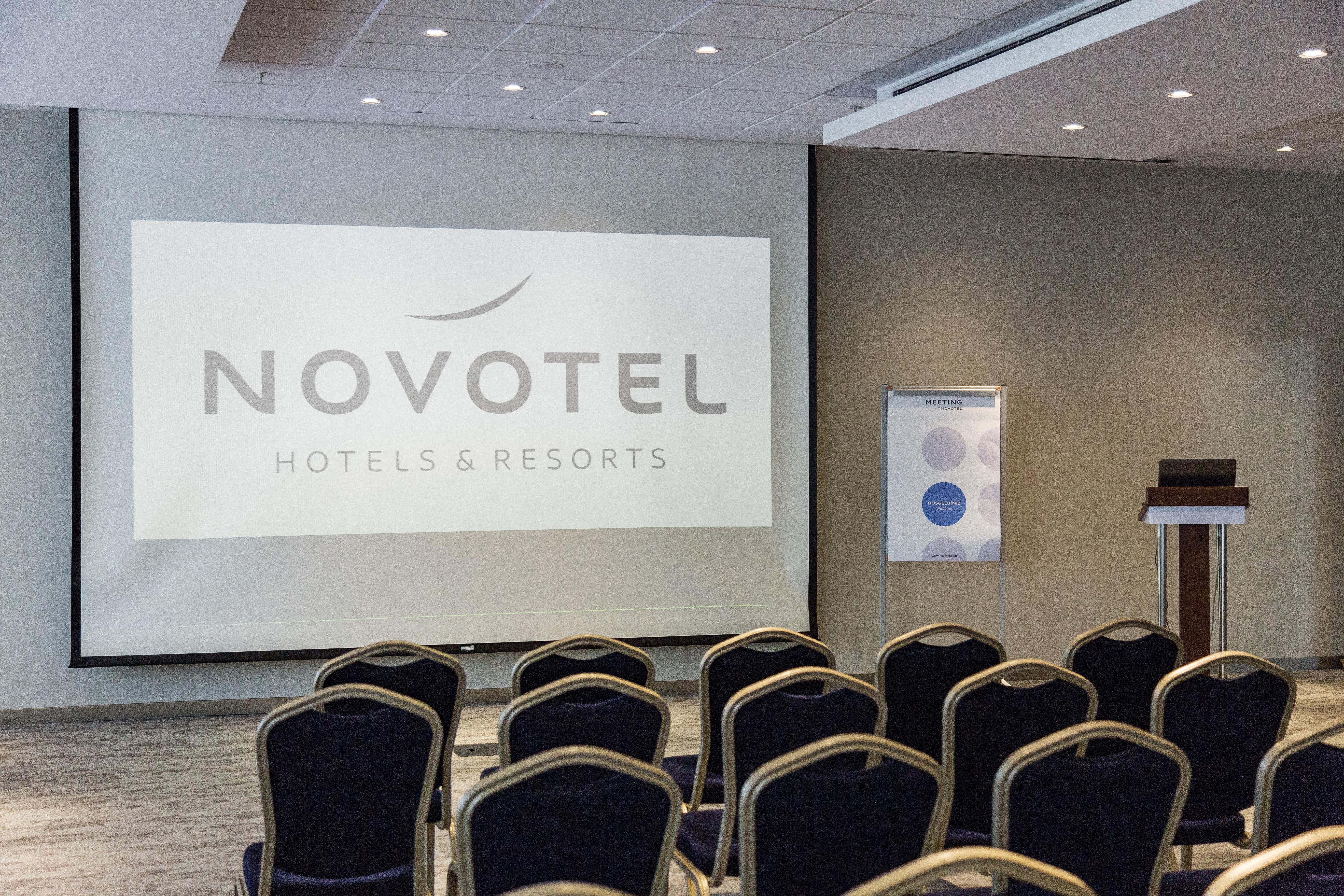 Novotel Istanbul Zeytinburnu Экстерьер фото